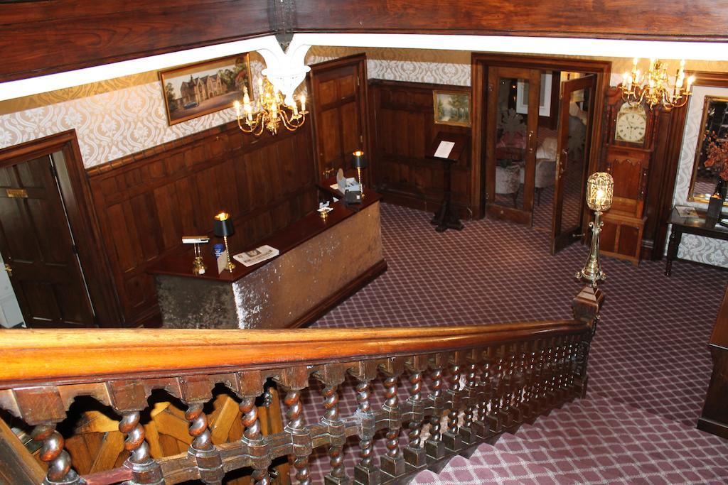 Oakwood Hall Hotel Бингли Экстерьер фото