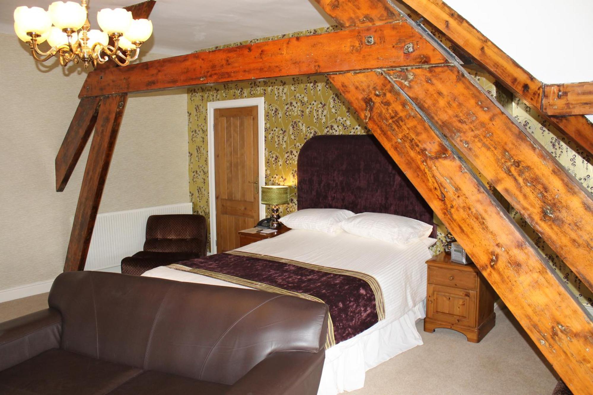 Oakwood Hall Hotel Бингли Экстерьер фото